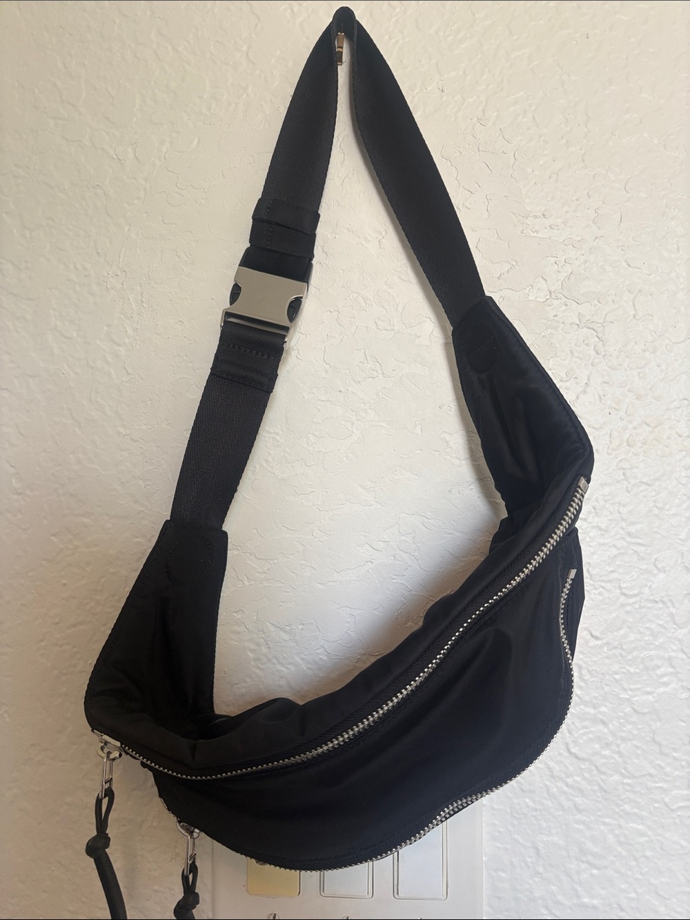 Shorty Love Arcade bag-  Black with Silver Hardware- great condition!